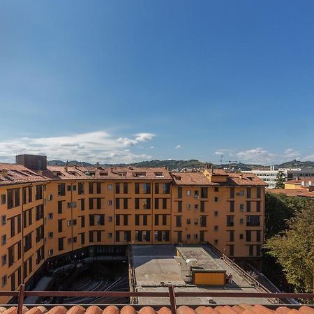 New!Apt 2 Min Walk From Bologna Central Station Apartment Exterior photo