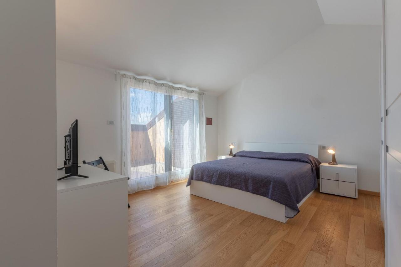 New!Apt 2 Min Walk From Bologna Central Station Apartment Exterior photo