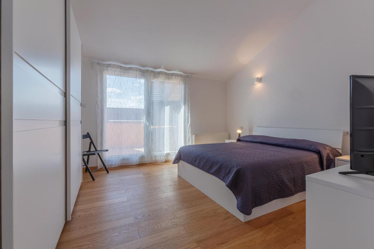 New!Apt 2 Min Walk From Bologna Central Station Apartment Exterior photo